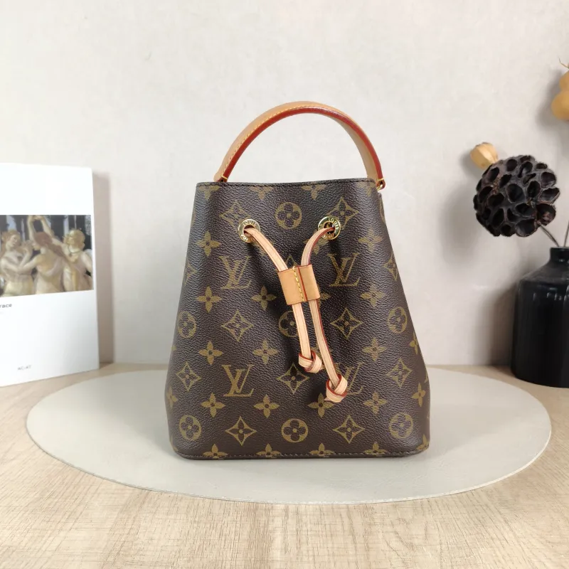 Louis Vuitton Crossbody Bag NÉONOÉ Bucket Bag BB Monogram PVC BB 20 × 13 × 20 cm