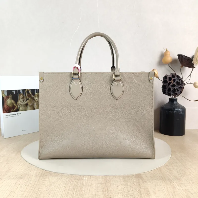 Louis Vuitton Shoulder Bag Onthego Medium Monogram Empreinte Embossed Calfskin Medium 35 × 14 × 27 cm