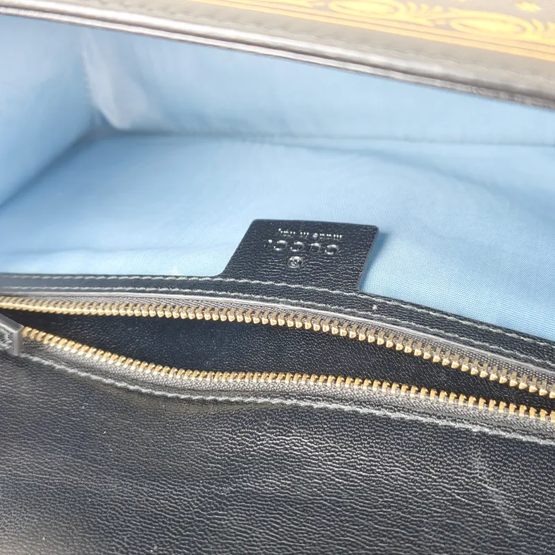 GUCCI Crossbody Bag Sylvie Shoulder Strap Edition Black Calfskin Small 25.5 × 8 × 17 cm — detail view 4 of 12
