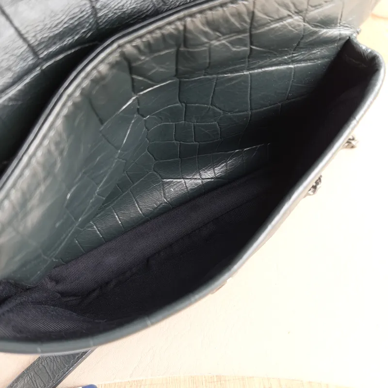 SAINT LAURENT Crossbody Bag Niki D Green Waxed Leather Small 21 × 7.5 × 16 cm — detail view 5 of 12