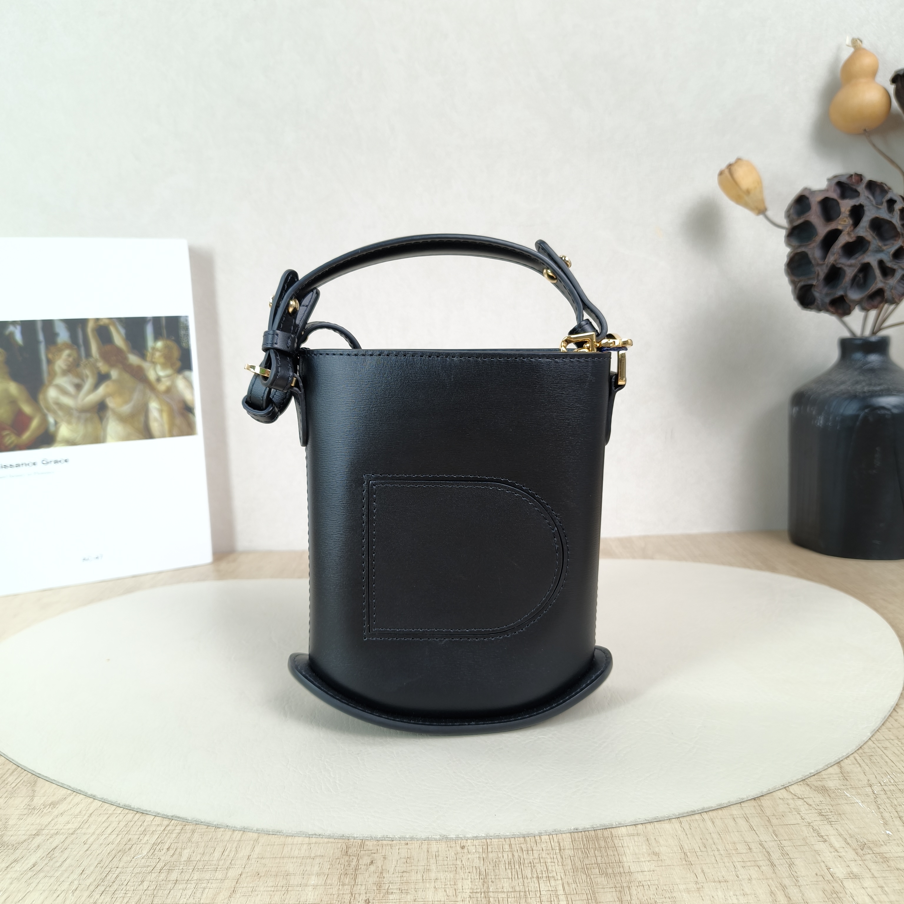 DELVAUX Crossbody Bagpin toy Chain Bag Black Calfskinmini15 × 6.5 × 16.5 cm