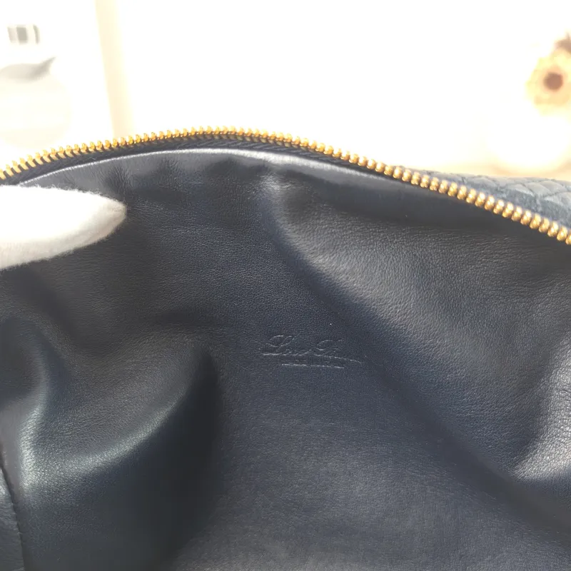 Loro Piana Crossbody Bag Extra Pocket L19Navy Lambskin One Size19 × 7 × 11.5 cm — detail view 12 of 12