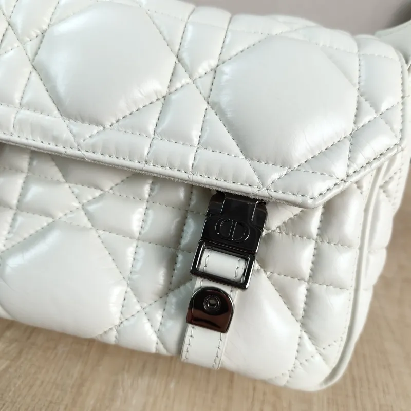 DIOR Crossbody Bag camp Messenger Bag White Calfskin Small 23 × 8 × 15 cm — detail view 10 of 11