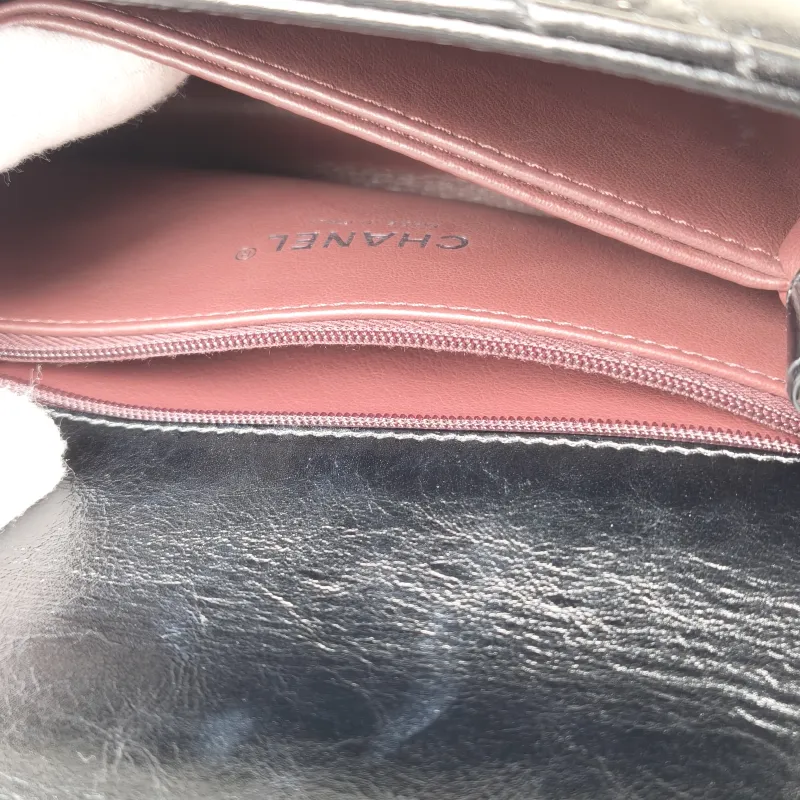 Chanel Crossbody Bag v Coco Handle​ Black Calfskin Small 24 × 10 × 14 cm — detail view 11 of 16