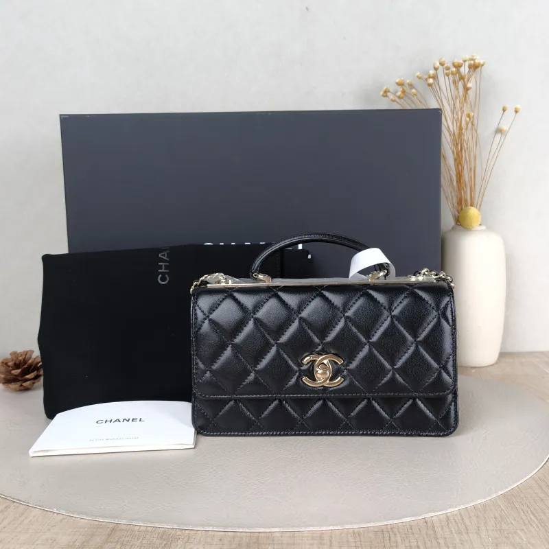 Chanel Crossbody Bag trendy cc woc Black Lambskin Mini 19.2 × 3.5 × 12.3 cm — cover view 3 of 6