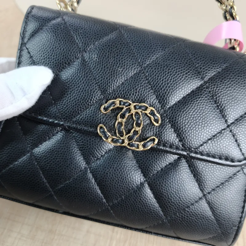 Chanel Crossbody Bag kelly Black Grained Calfskinnano15 × 5 × 11 cm — detail view 6 of 13