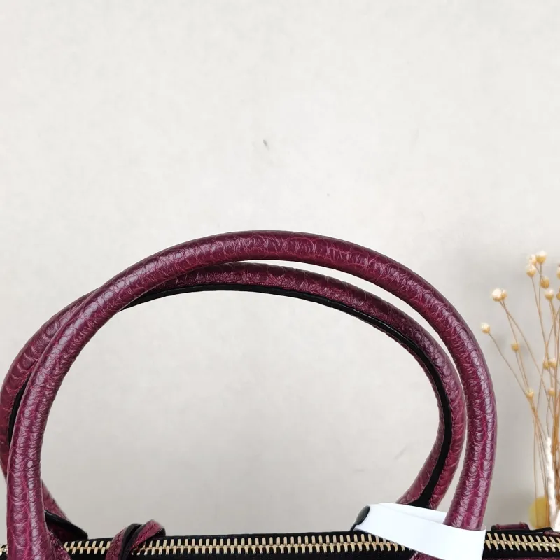 BURBERRY Shoulder Bag Shoulder Bag Calfskin One Size 32 × 15 × 22 cm — detail view 6 of 13