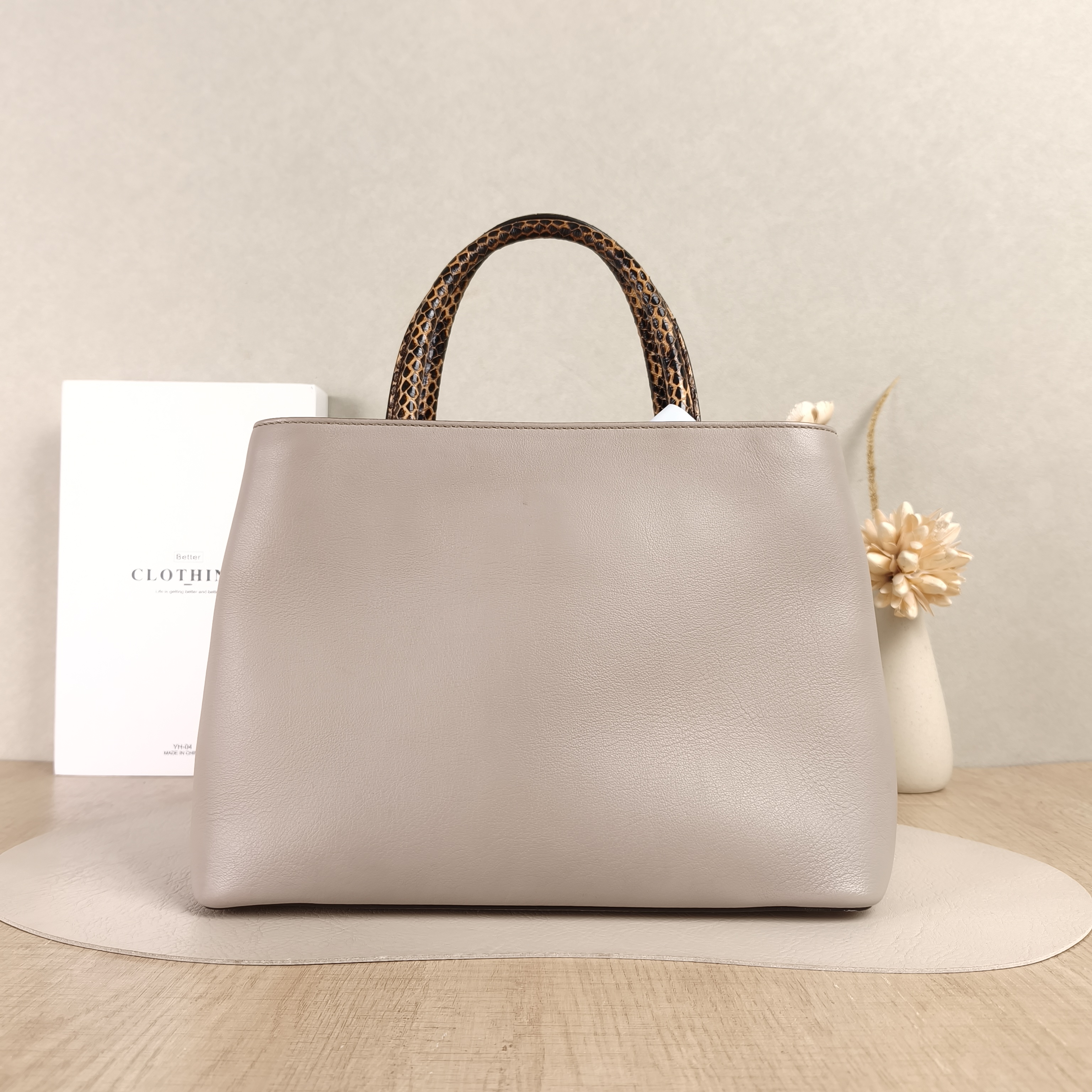 FENDI Crossbody Bag Crossbody Bag Grey Calfskin One Size26 × 13 × 20 cm — cover view 2 of 5