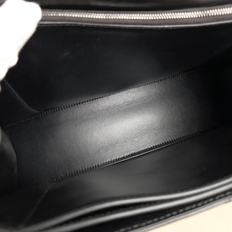 BALENCIAGA Shoulder Bag CRUSH Chain Bag Black Calfskin Medium30 × 13 × 20 cm — detail view 6 of 13