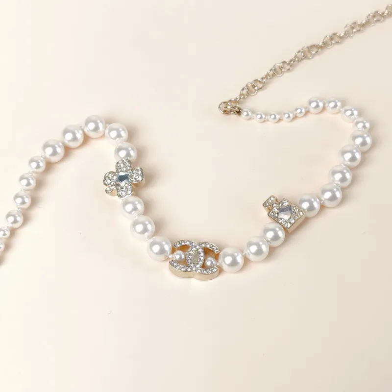 Chanel Necklace Clogo Necklace White Pearl One Size 44cm — cover view 4 of 8
