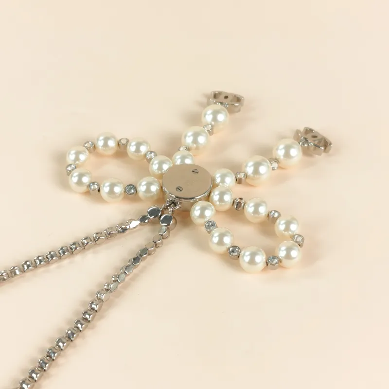 Chanel Necklace Necklace White Pearl One Size 49cm โ cover view 2 of 8
