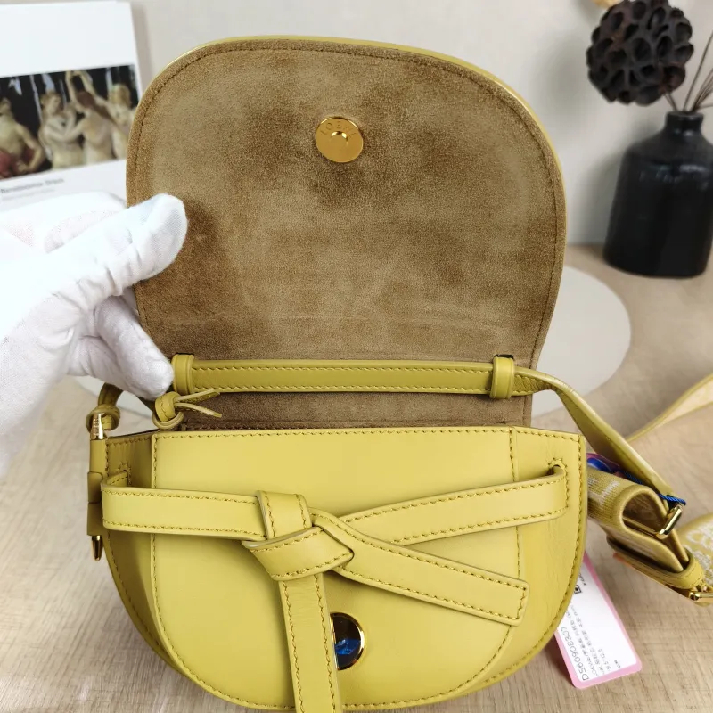 LOEWE Crossbody Bag Gate Dual Calfskin Mini 21 × 9.5 × 12.5 cm — detail view 8 of 12