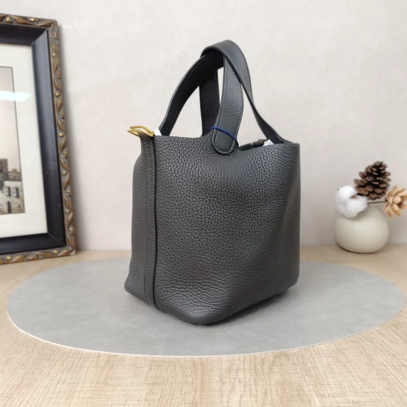 Hermès Top Handle Bag Picotin Lock 18 18Dark Grey Taurillon Clemence TC Calfskin Small18 × 13 × 18 cm — cover view 3 of 5