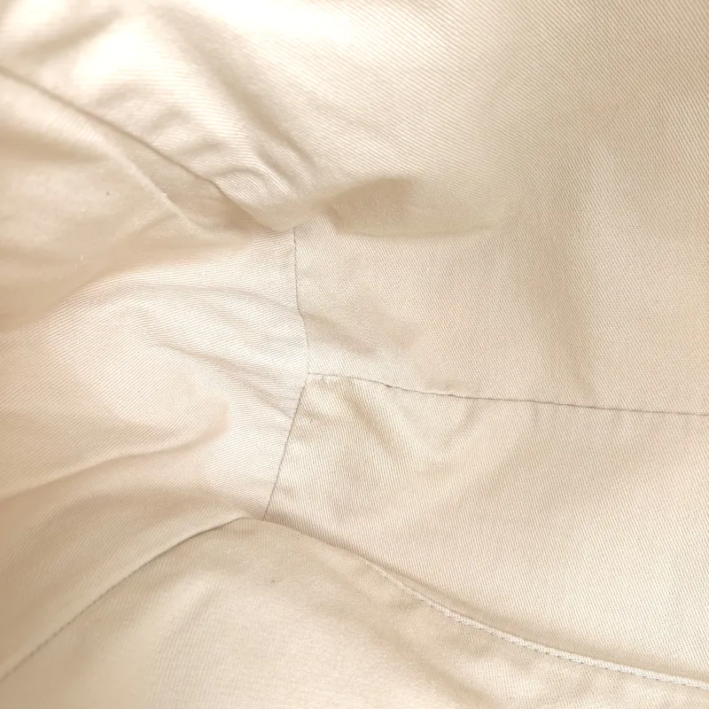 Chanel Shoulder Bag White 38 × 19 × 29.5 cm — detail view 3 of 15