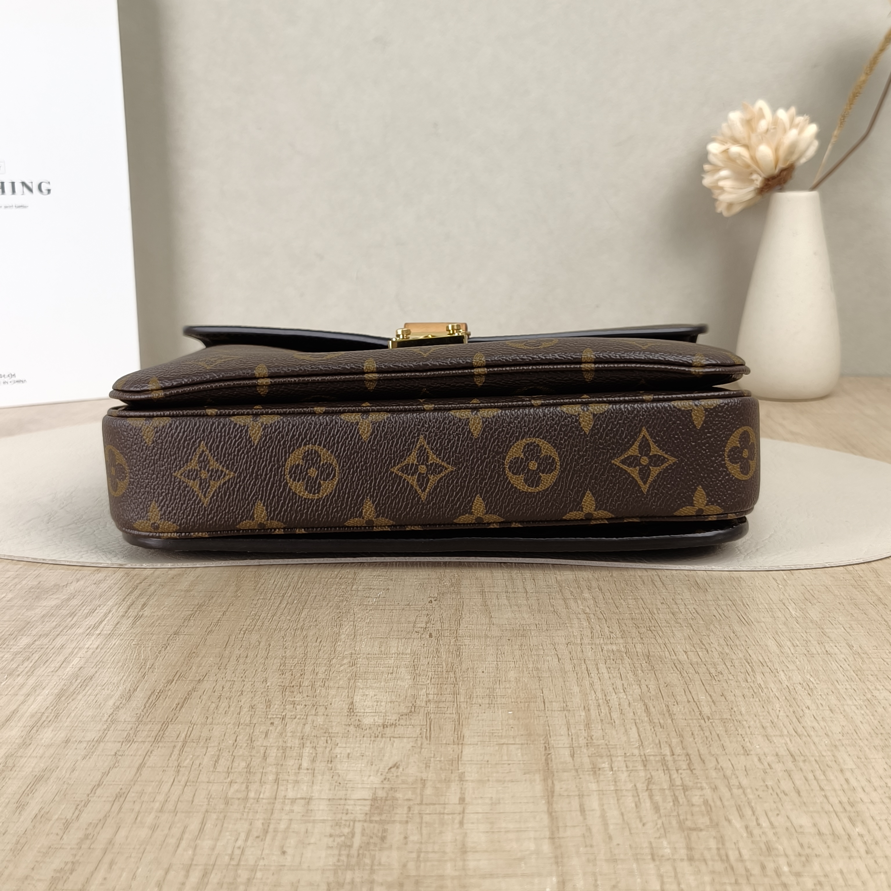 Louis Vuitton Crossbody Bag Pochette Métis Monogram PVC Medium25 × 7 × 19 cm — cover view 5 of 6