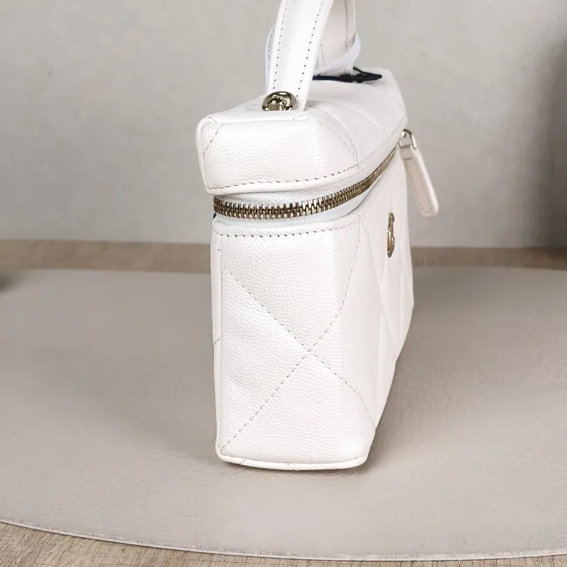 Chanel Crossbody Baglp Box Bag Top Handle Crossbody Bag White Calfskin One Size19.5 × 5 × 17 cm — detail view 1 of 12