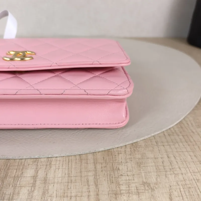 Chanel Crossbody Bag Edition woc Pink Lambskin Mini 19.2 × 3.5 × 12.3 cm Microchip Edition — detail view 11 of 12