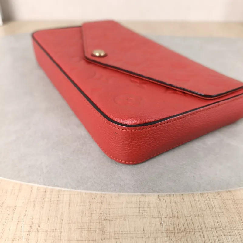 Louis Vuitton Crossbody Bag Pochette Félicie Red Calfskin Small21 × 3 × 12 cm — detail view 6 of 13