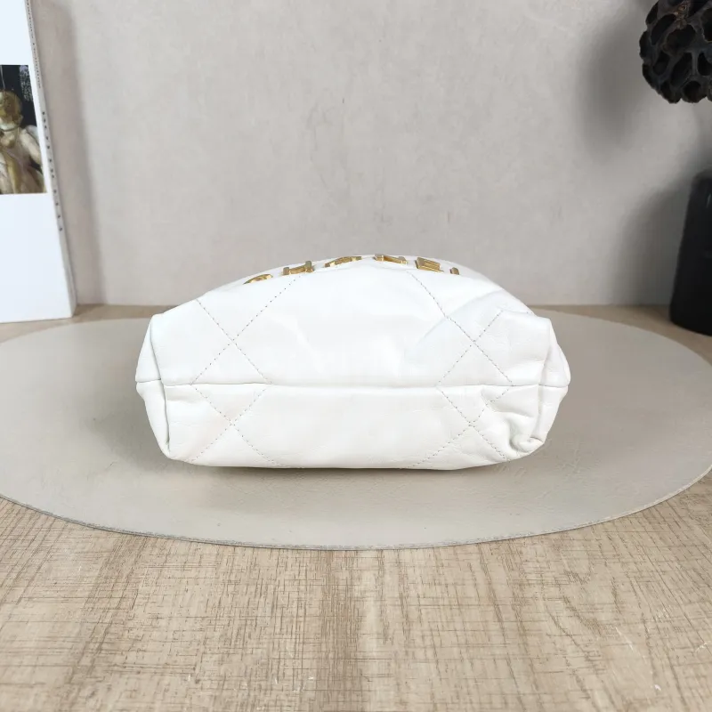 Chanel Shoulder Bag 22Bag White CC alfskin Mini 20 × 6 × 19 cm — cover view 5 of 5