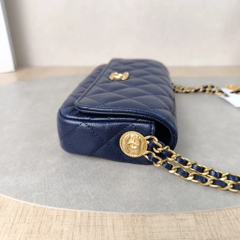 Chanel Crossbody Bagcf Crossbody Bag Blue Grained Calfskin One Size17.5 × 4 × 10 cm — detail view 12 of 12