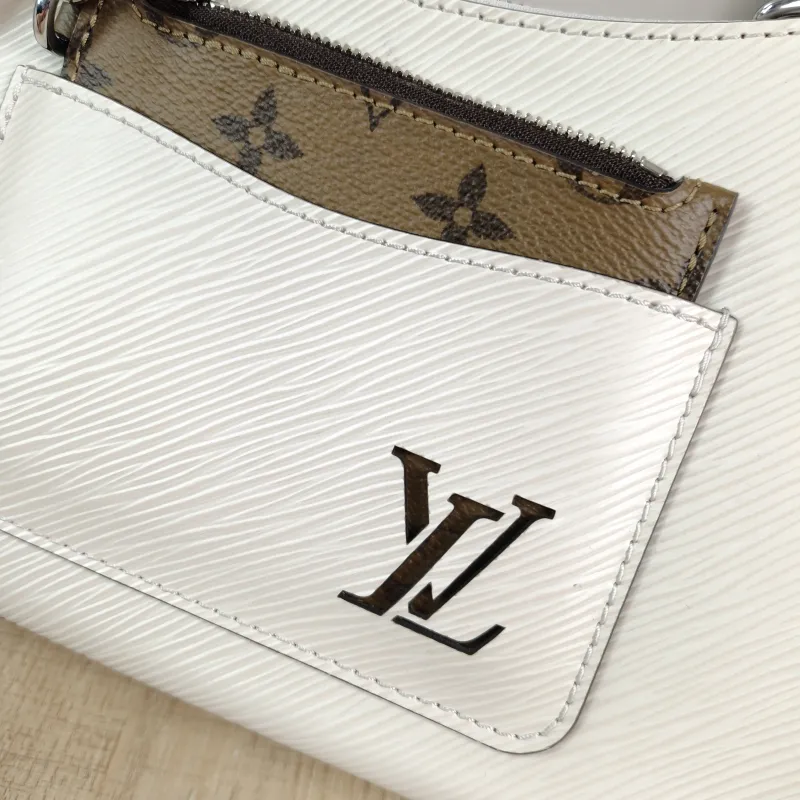 Louis Vuitton Crossbody Bag MARELLE White Epi Embossed Calfskin Small 25 × 8 × 15 cm — detail view 3 of 10