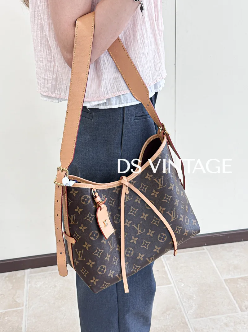 Louis Vuitton Crossbody Bag Carryall Monogram PVC Small29 × 12 × 24 cm — on-model view 2 of 3