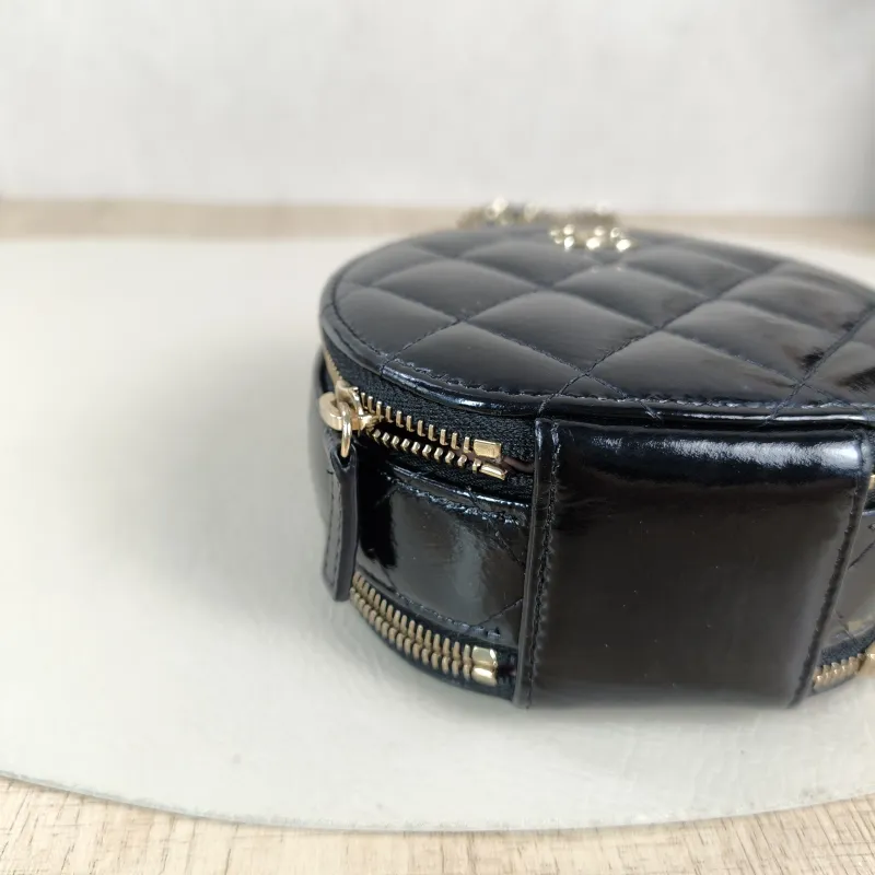 Chanel Crossbody Bag Crossbody Bag Black with Gold-Tone Hardware Waxed Leather Mini 12 × 5.5 × 11 cm — detail view 2 of 12