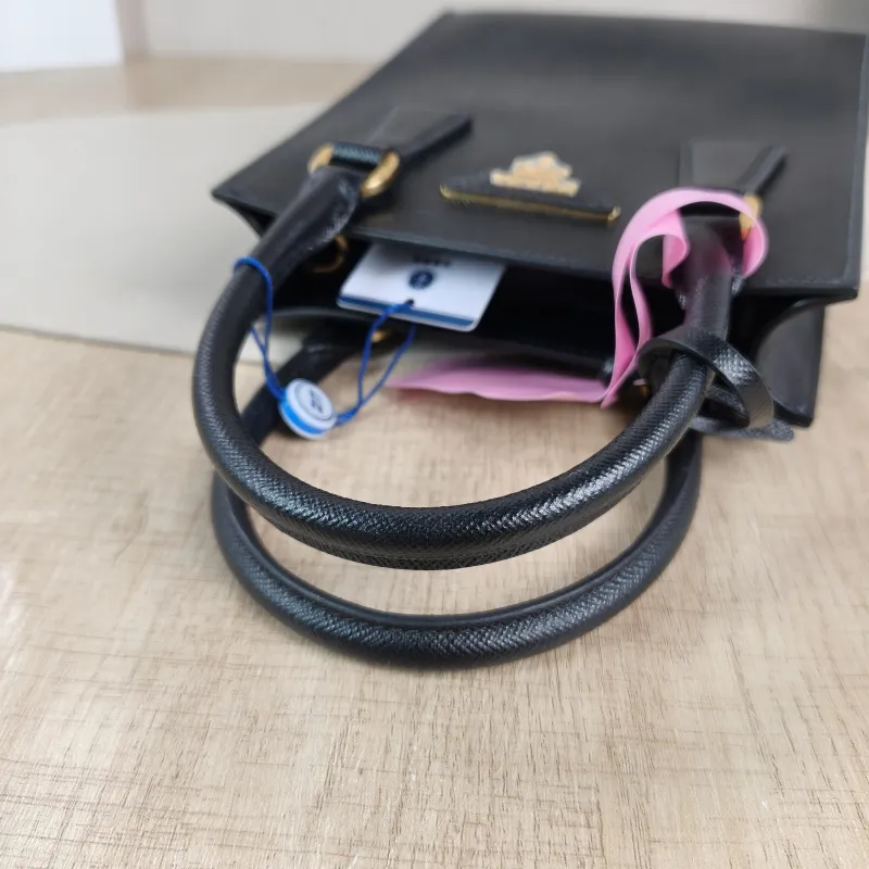 PRADA Top Handle Bag Saffiano Black Calfskin One Size 17 × 6 × 19 cm — detail view 2 of 12