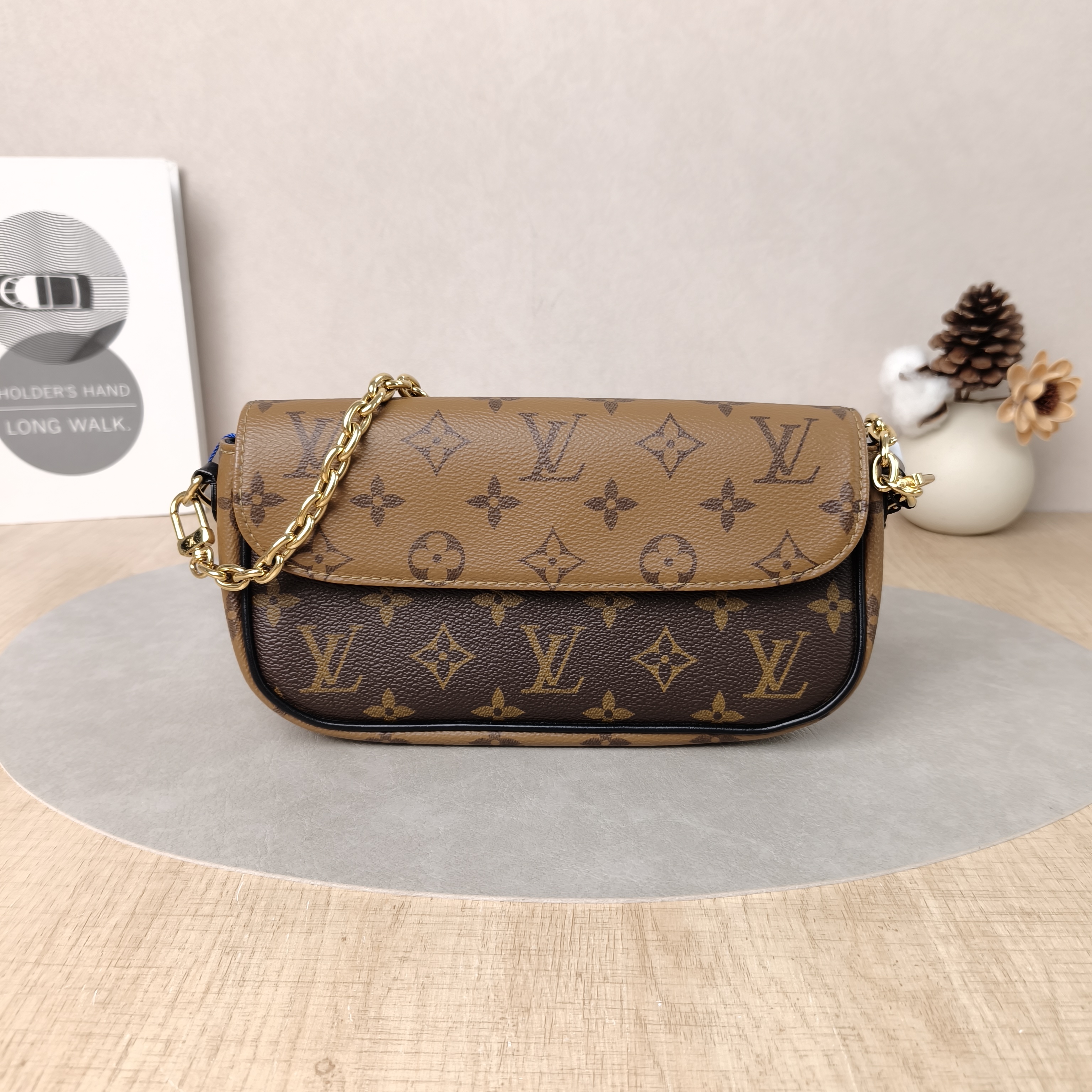 Louis Vuitton Crossbody Bag IVY Monogram PVC Small23.5 × 4.3 × 12 cm