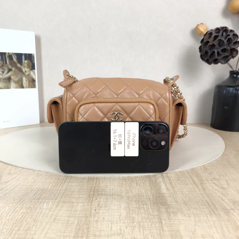Chanel Crossbody Bag Camera Bag Taupe Lambskin One Size 18 × 9 × 12 cm — cover view 2 of 5