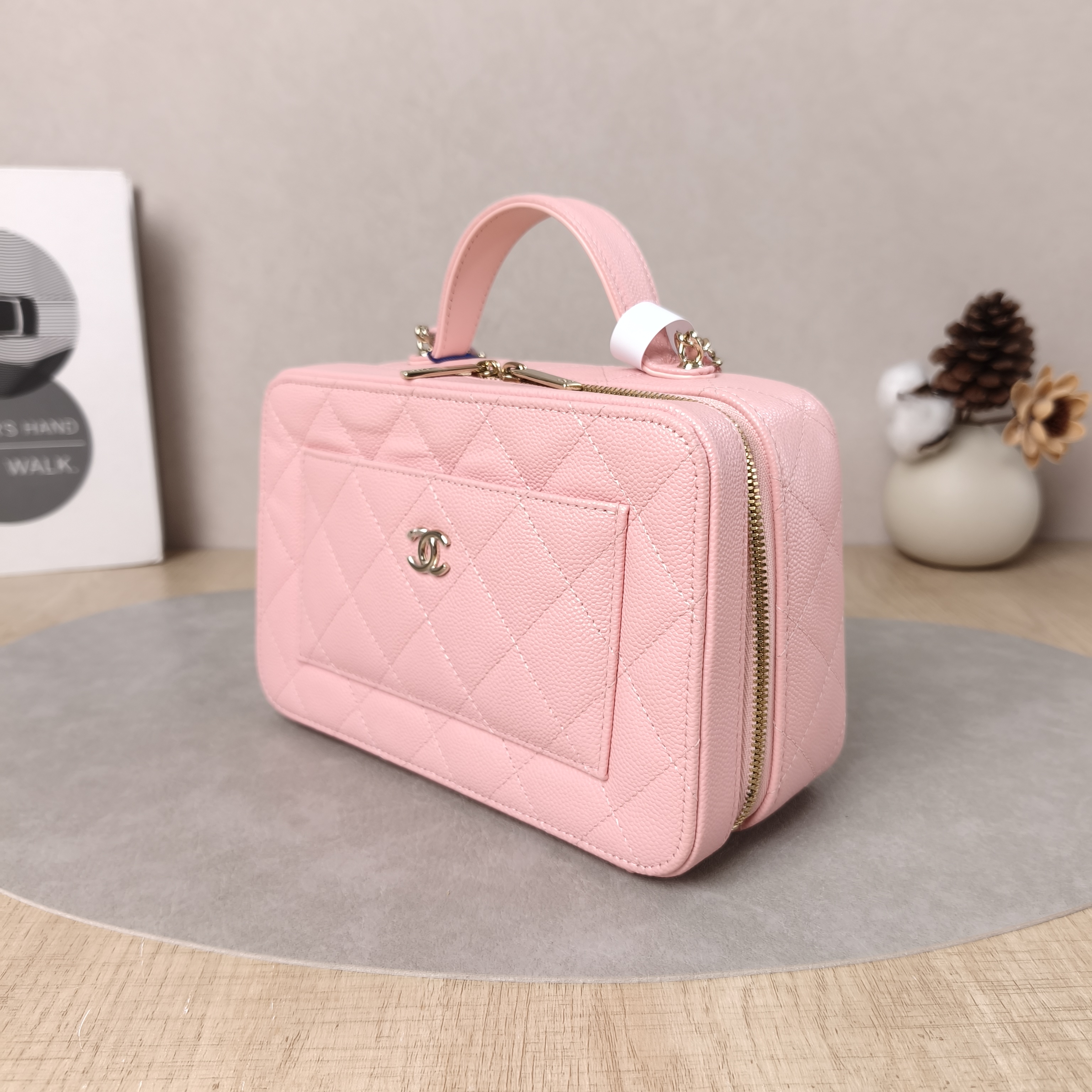 Chanel Crossbody Bag25b Pink Calfskinmini19.5 × 8.5 × 12 cm — cover view 3 of 5