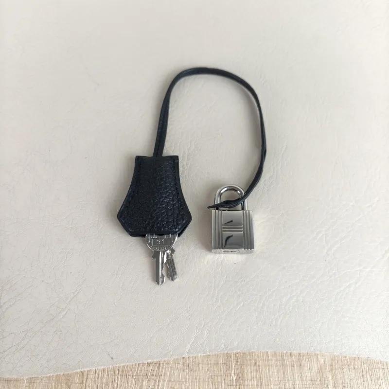 Hermès Crossbody Bag kelly 35 Black Togo Calfskin One Size 35 × 12 × 24 cm M Conditioned — detail view 6 of 12