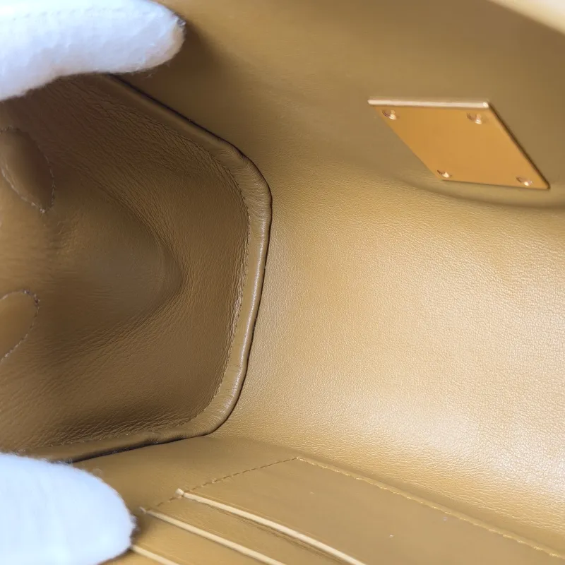 Bottega Veneta Shoulder Bag ANGLE Calfskin Mini 19 × 9 × 11 cm — detail view 10 of 10