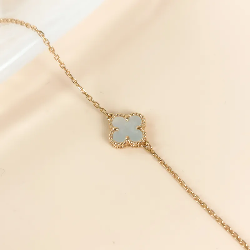 Van Cleef & Arpels Bracelet Alhambra Alhambra Collection Single-Motif Bracelet Pearl · White Mother-of-Pearl 18KY ellow Gold Sweet Mini 17cm — cover view 4 of 7