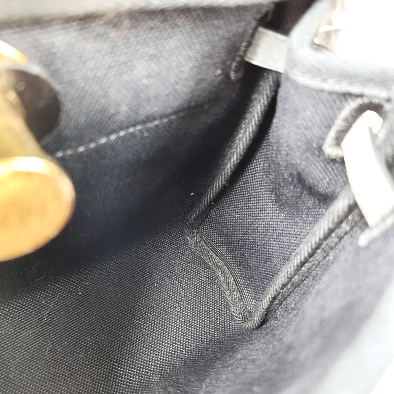 Hermès Crossbody Bag Herbag Zip 20Black Calfskin，Canvasmini20.5 × 7 × 16.5 cm — detail view 12 of 19