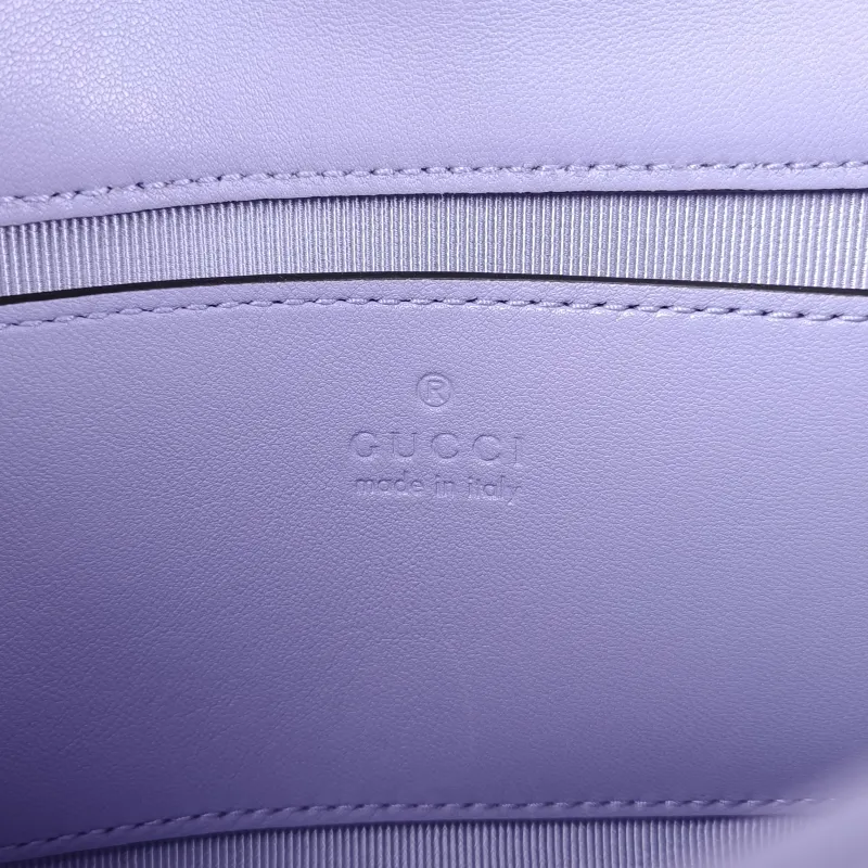 GUCCI Crossbody Bag GG Marmont Small Marmont 22 Lambskin Small 22 × 6 × 13 cm — detail view 7 of 12