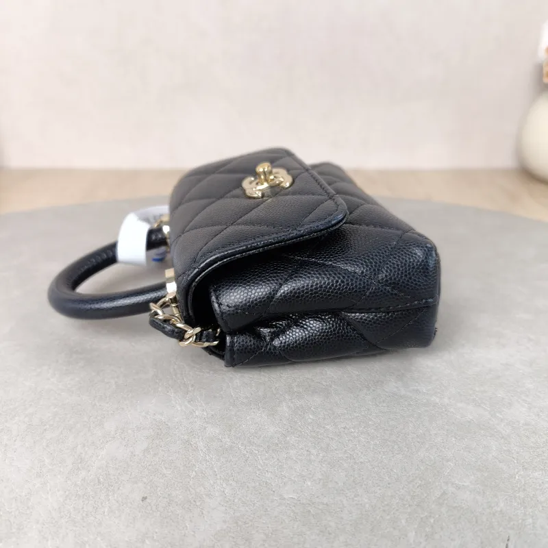 Chanel Top Handle Bag Coco Handle​ Black Grained Calfskin Mini 12 × 4 × 9 cm — detail view 6 of 11