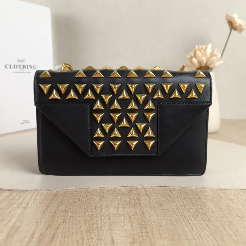 SAINT LAURENT Shoulder Bag Shoulder Bag Black Calfskin One Size21 × 5 × 13 cm