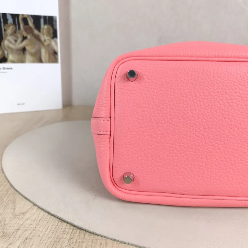 Hermès Top Handle Bag Picotin Lock 18 18 8W Small 18 × 13 × 18 cm K — detail view 4 of 11