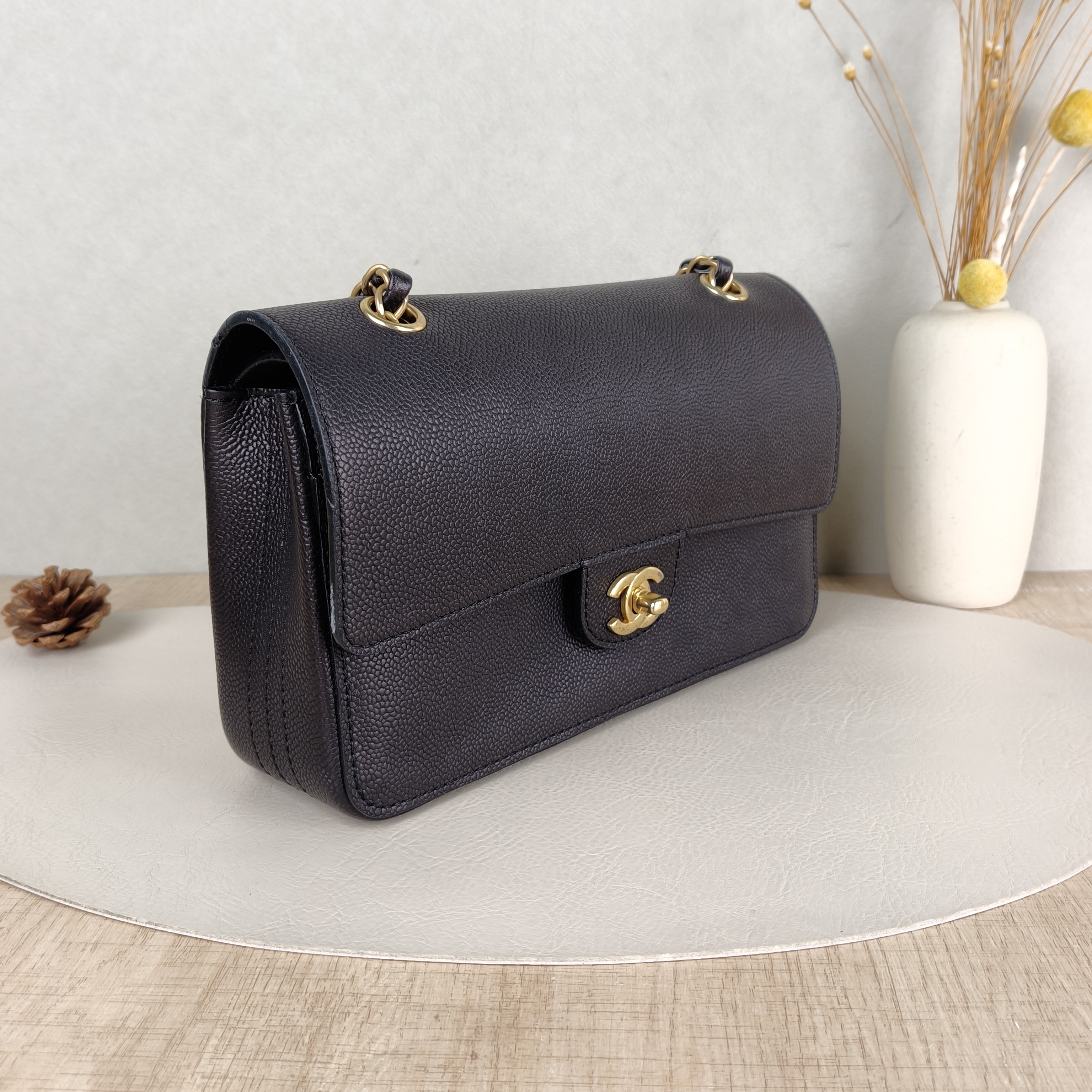 Chanel Crossbody Bag CF Crossbody Bag Black Calfskin One Size25.5 × 7 × 16 cm — cover view 5 of 6