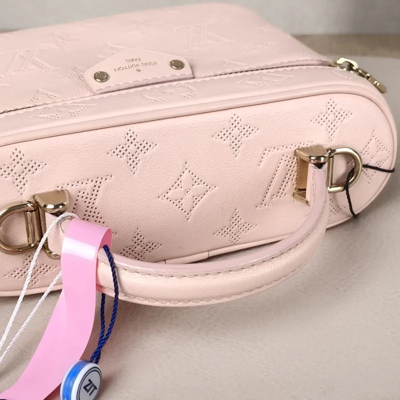 Louis Vuitton Shoulder Bag VANITY POUCH Cosmetic Bag Pink Calfskin One Size 19 × 6.5 × 11.5 cm — detail view 10 of 14
