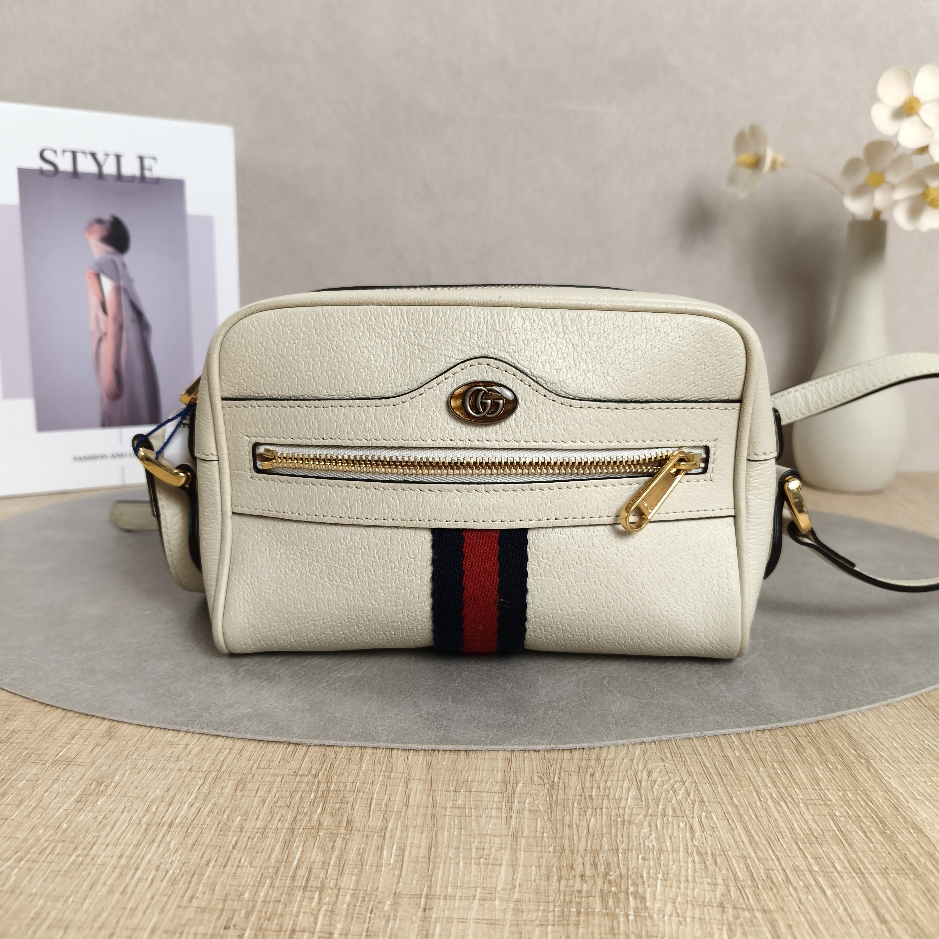 GUCCI Ophidia Camera Bag Mini White Calfskin · 17.5 × 5.5 × 12 cm