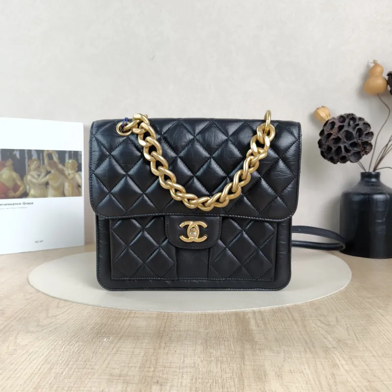 Chanel Crossbody Bag Backpack Black Calfskin One Size25 × 6 × 22 cm