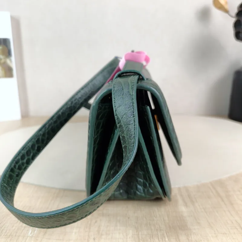 BALENCIAGA Shoulder Bag GOSSIP Green Calfskin Small 23.5 × 10.5 × 12.5 cm — detail view 9 of 12
