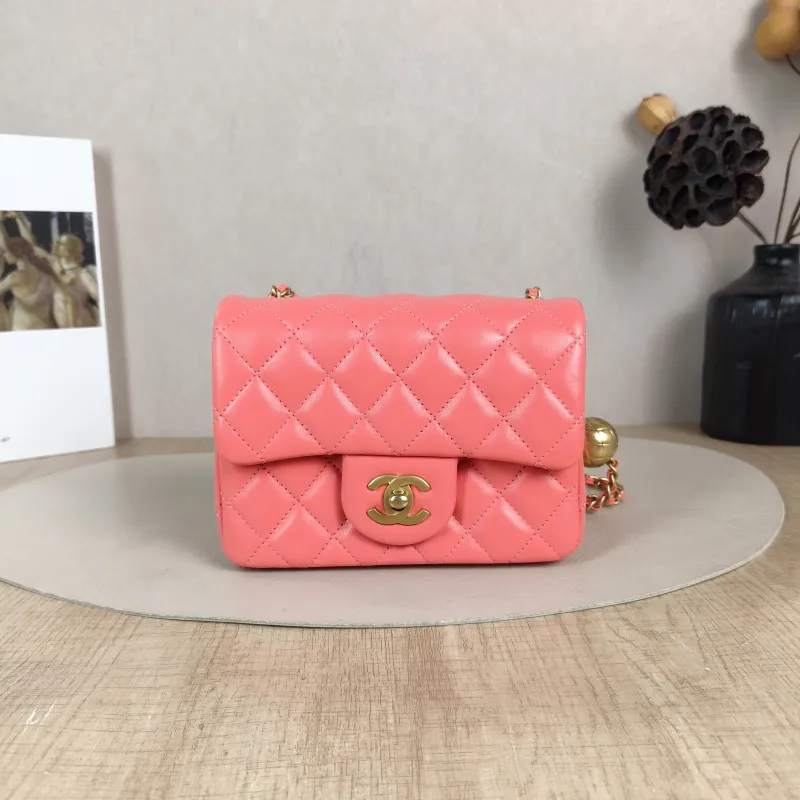 Chanel Crossbody Bag Red Lambskin One Size 17 × 8 × 13.5 cm