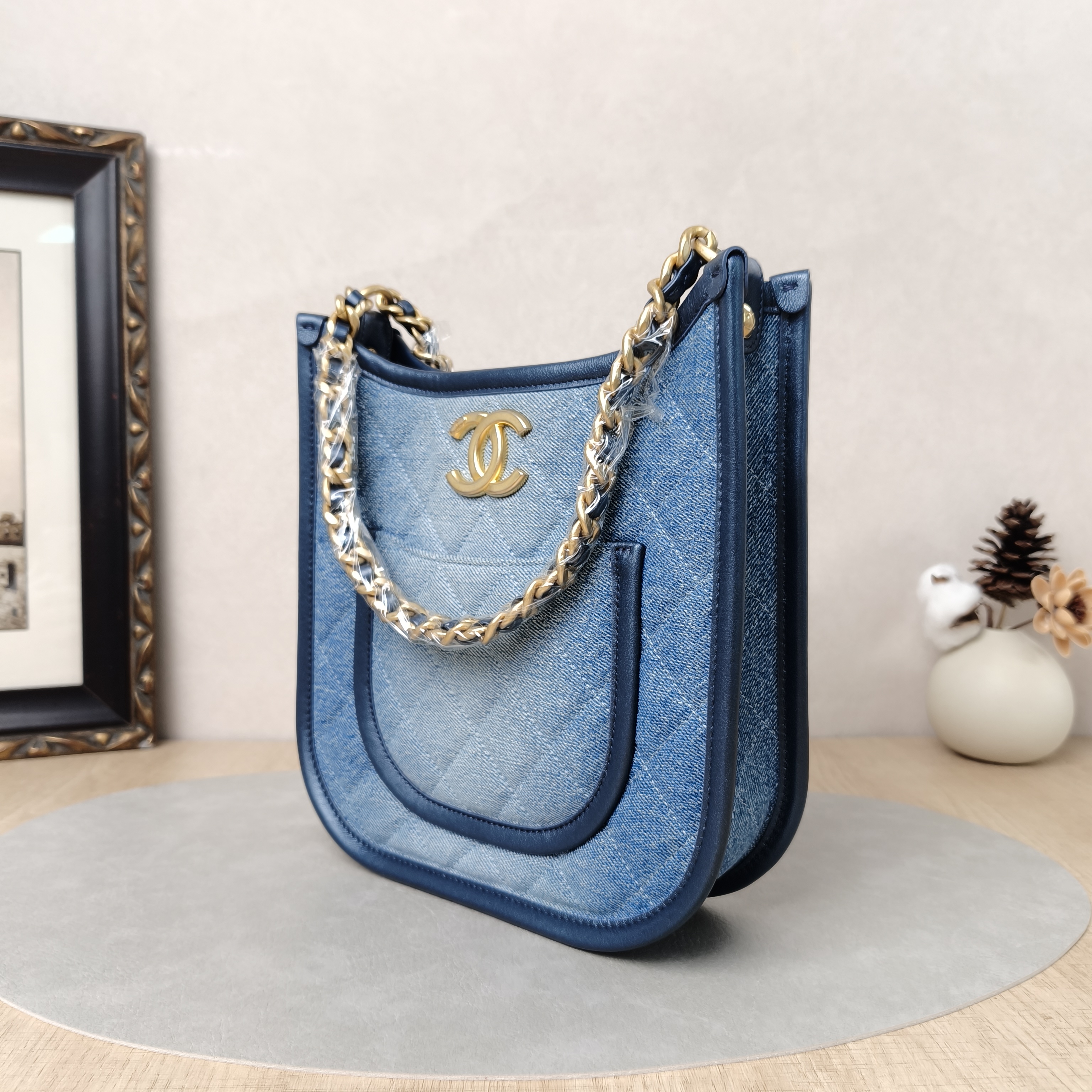 Chanel Crossbody Bag24S Hobo Blue 22 × 6 × 24 cm — cover view 4 of 5