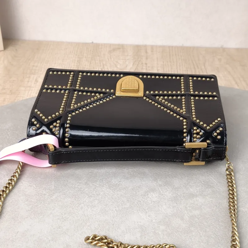 DIOR Crossbody Bag ama Black Patent Leather Mini 19 × 3 × 12 cm — detail view 10 of 12