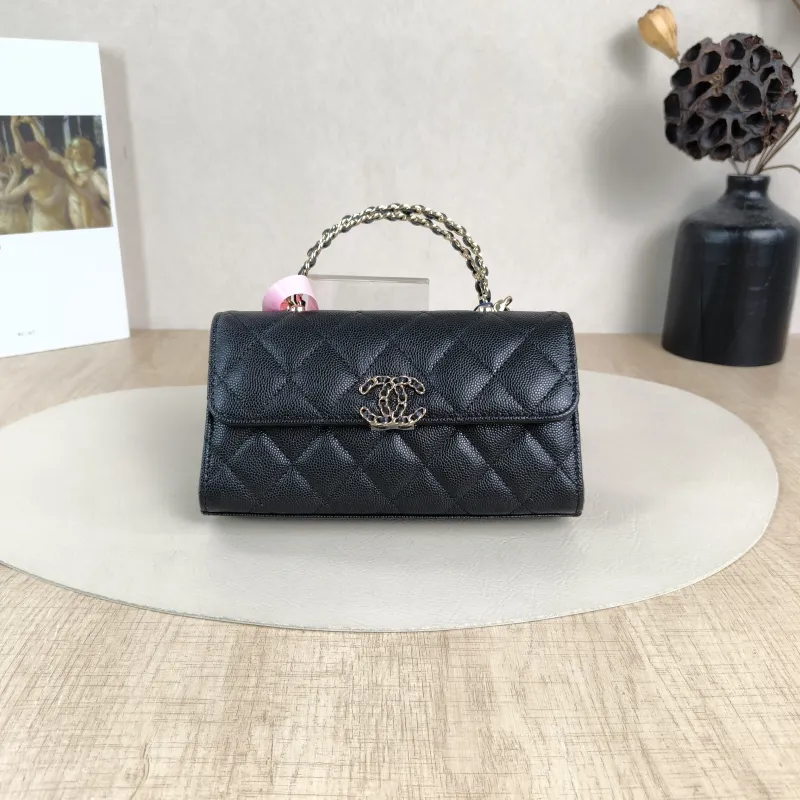 Chanel Crossbody Bag kelly Black Grained Calfskin One Size18 × 4.5 × 10 cm