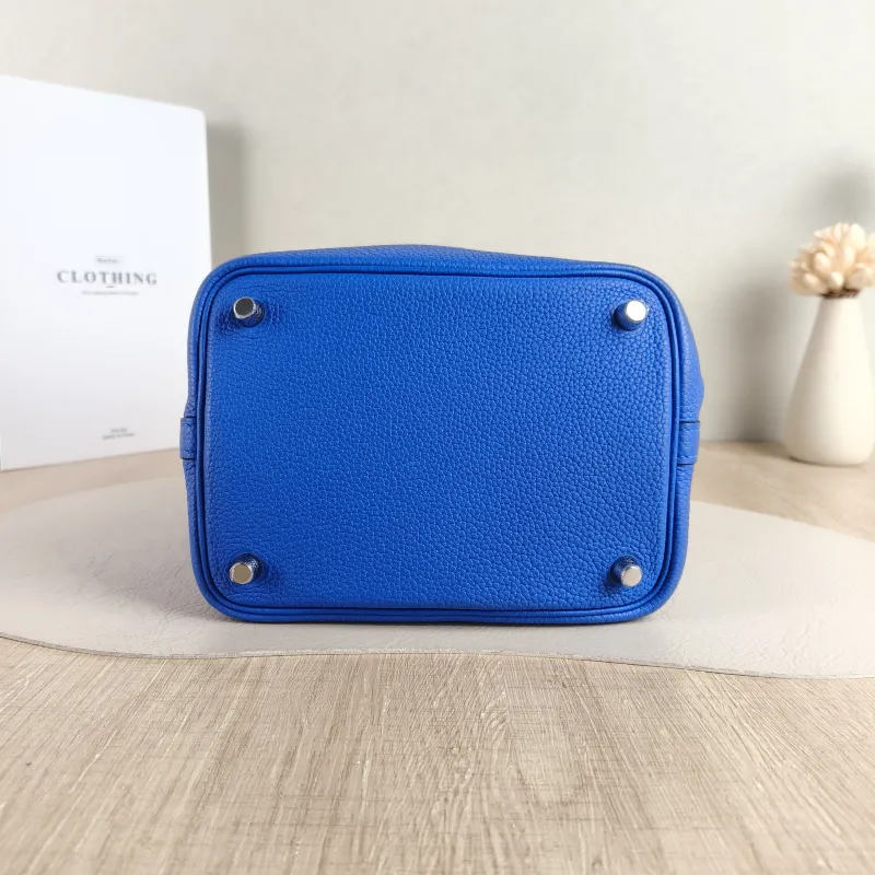 Hermès Top Handle Bag Picotin Lock 18 18 I7 TC Calfskin Small 18 × 13 × 18 cm Y — cover view 6 of 6