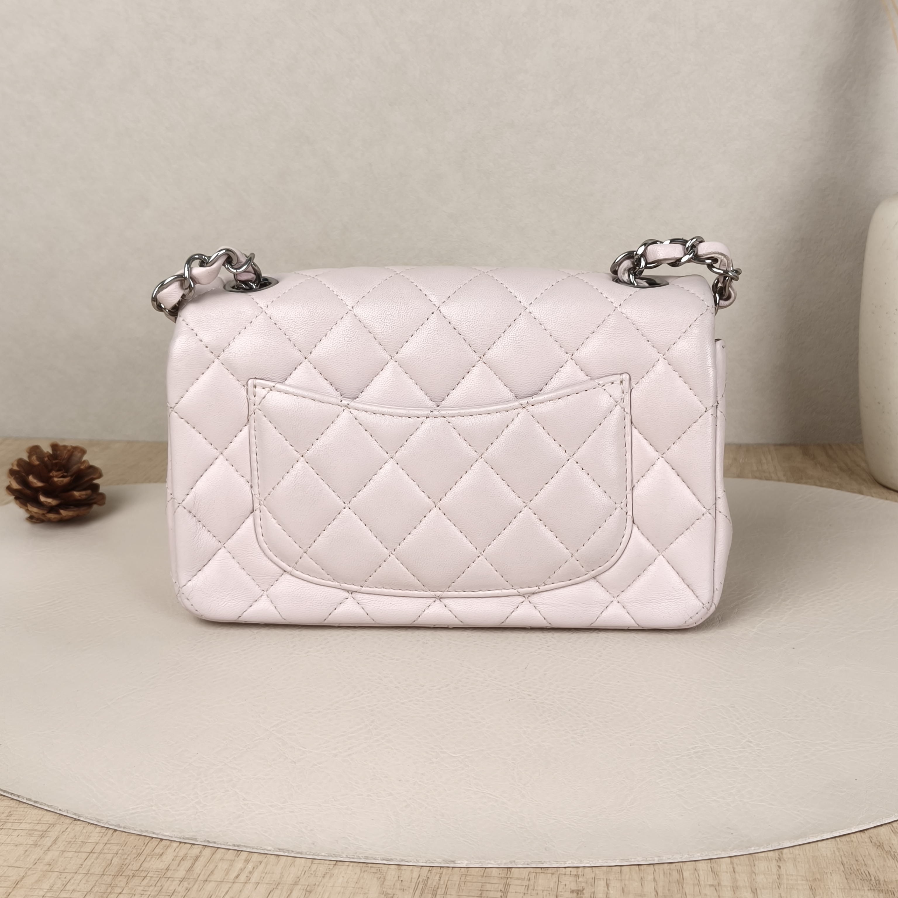 Chanel Crossbody Bag Classic Flap Large Mini CF Mini Lambskin mini20 × 6 × 12 cm — cover view 8 of 10